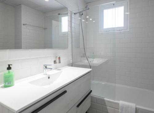 Small Oasis 2386 Groundfloor 5 min from the beach - image 3