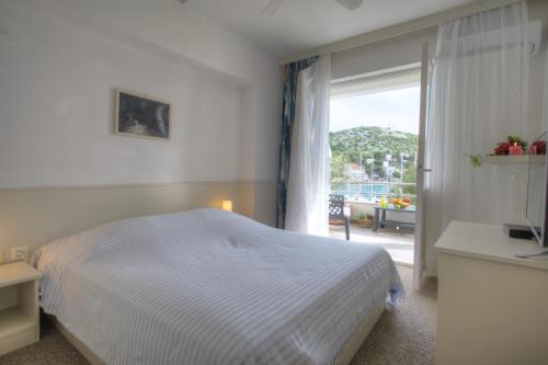 Quadruple Room with Terrace and Sea View
