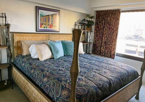 ON THE STRIP - Classic Comfort - 2 Bedroom Condo, Las Vegas (photo 3)