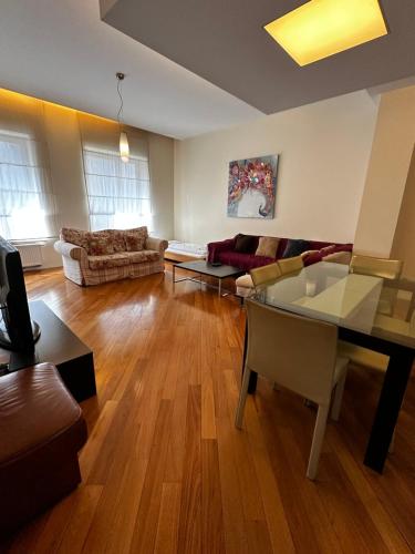 Apartments City Wellness Center 5