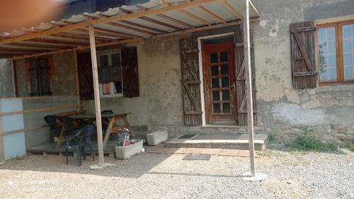 Maison de ferme au calme jusqu'à 10 personnes (Maison de ferme au calme jusqu'a 10 personnes) in Gannay Sur Loire