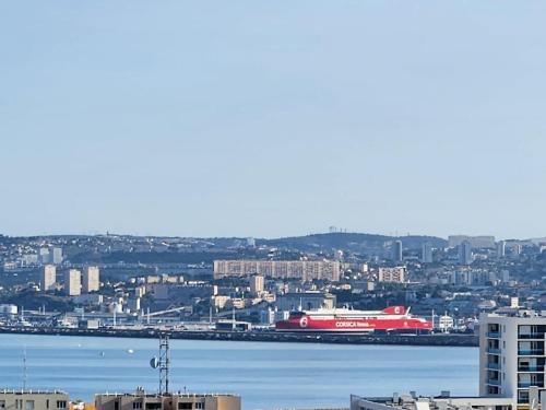 Le panier de papet,central, proche plage catalan,tres calme,vue, Marseille (photo 4)