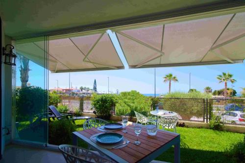  Apartamento SeaLine Torrox Costa by the Beach Malaga in 29001 Málaga