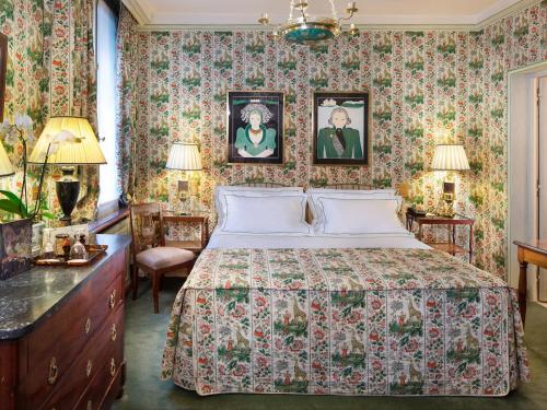 2 twin beds