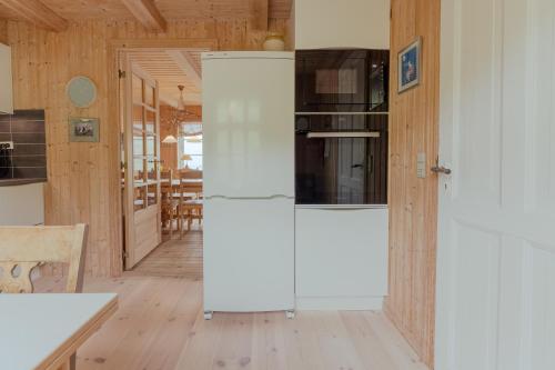 מטבח, Stunning Sea View - 3BR - Beach - Scenic Village in Hósvík