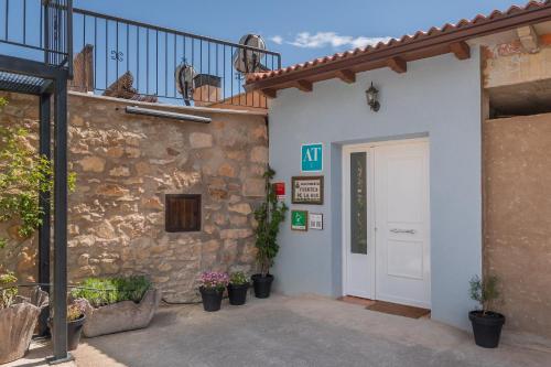 Bejárat, Fuentes de la Hoz in Aguatón