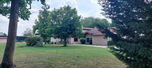 Etesia – Feurs, KY