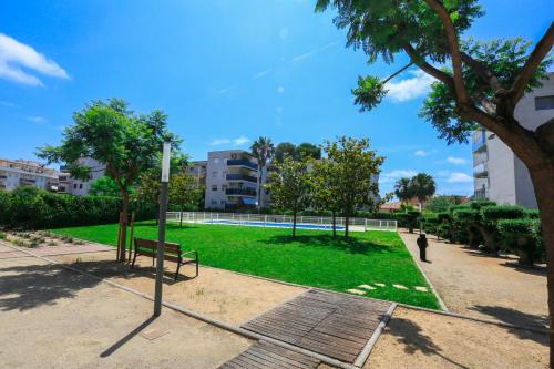 Goleta - ONLY FAMILIES