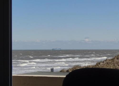 WoogeTraum - Traumwohnung mit Meerblick direkt am Strand - image 10