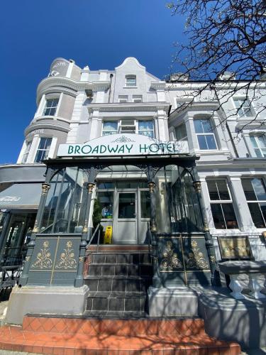The Broadway Hotel - image 13