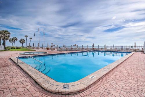 Daytona Beach Vacation Rental with Community Pool! in Daytona Beach, USA