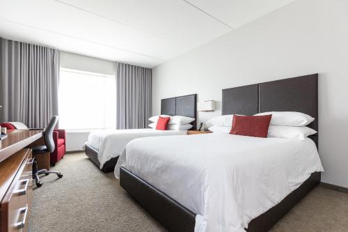 Deluxe Queen Room with Two Queen Beds