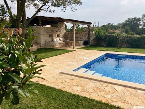 Seadmed, Bofina in Okreti
