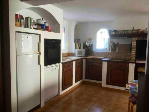 Villa de 4 chambres avec piscine privee jardin clos et wifi a Le Boulou