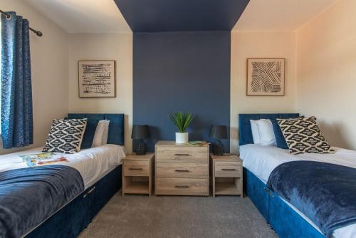 Spacious 3-Bedroom Stunning Southampton House with Garden & Parking City Centre Retreat Great for Families by Blue Puffin Stays - image 2
