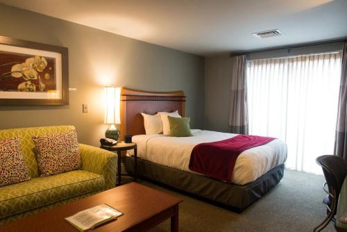 Lancaster Arts Hotel in Lancaster, USA