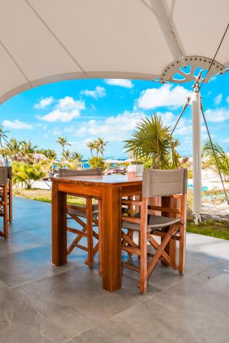 Restaurant, Chogogo Dive & Beach Resort Bonaire in Kralendijk