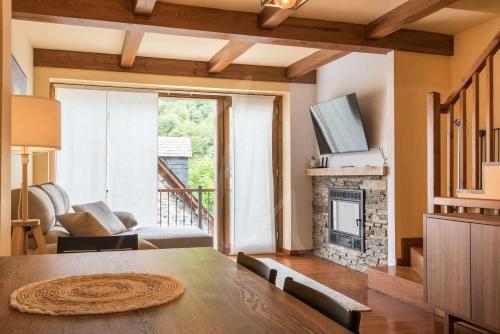 Casa Artiga de Lin by SeaMount Rentals in Es Bòrdes