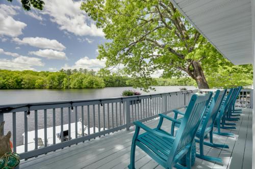 Football Fans Lake Retreat - 5 Mins to Gillette! - image 2