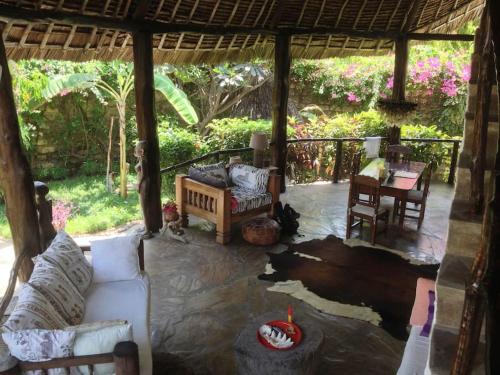 PRIVATE HOUSE IN WATAMU 4 PEOPLE in Watamu