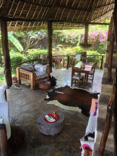 PRIVATE HOUSE IN WATAMU 4 PEOPLE in Watamu