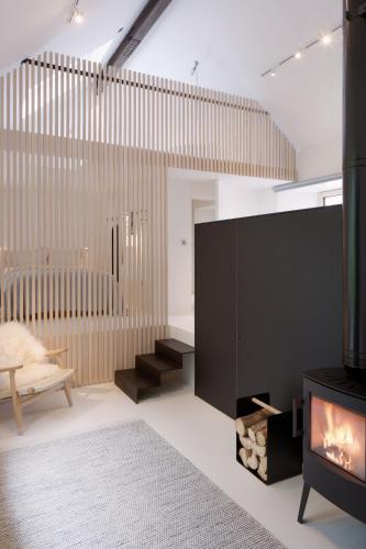 Eastside - Architect designed retreat with wood-fired sauna in Penicuik