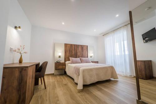 HOTEL RURAL LA TEJA in Segura De Leon