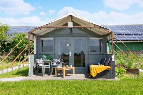 Hotelli välisilme, Boerderij Camping NixHoeve in Genderen
