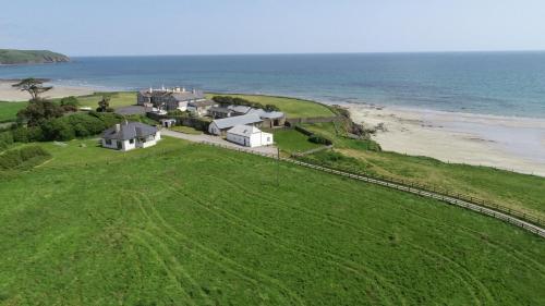 Clonea Beach Houses