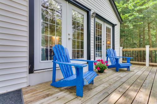 East Otis Romantic Cottage with Deck and BBQ! - image 14