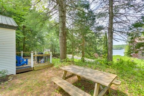 East Otis Romantic Cottage with Deck and BBQ! - image 10