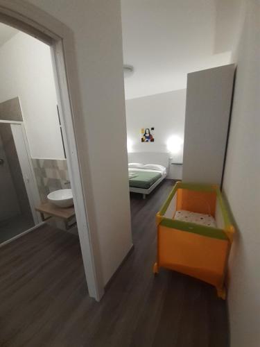 1 queen bed