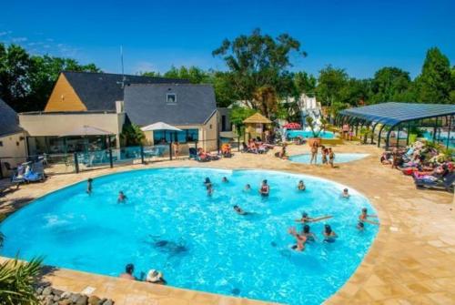 MOBIL HOME tout confort plage et piscine près de concarneau