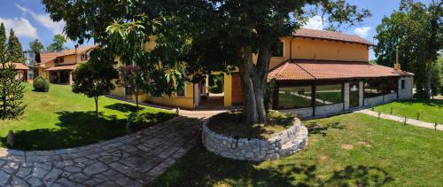  Agriturismo Roseto in 89822 Serra San Bruno