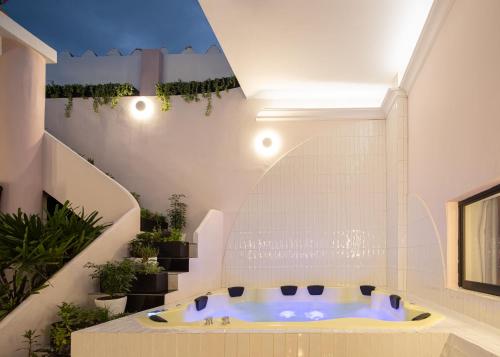 Hot tub, HOLT's Casa De Mi Independencia in Oaxaca