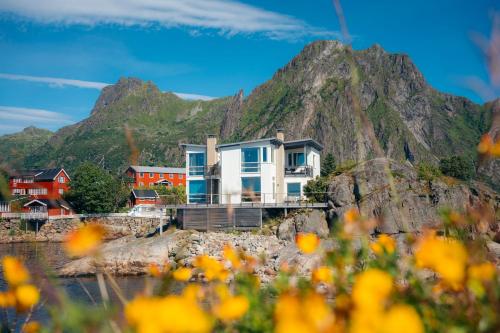 Svinøya Rorbuer - image 5