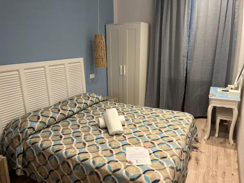 Double or Twin Room with Balcony image 4