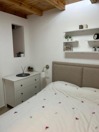 ״יעד״ יחידת דיור כפרית in عكا