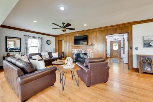 Pistakee Lake Estate with Boat Dock and Hot Tub!