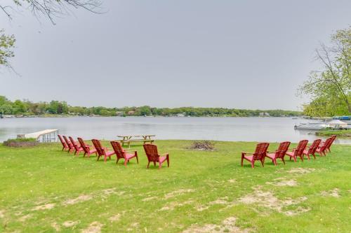 Johnsburg Estate on Pistakee Lake with Boat Dock!