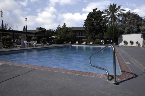 Swimming pool, Lamp Liter Inn in Visalia (CA)