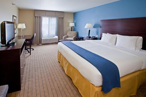 Holiday Inn Express Hotel & Suites Shelbyville, an IHG Hotel
