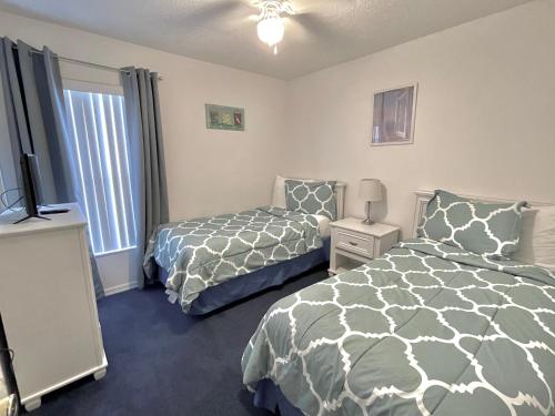 Fabulous 4 Bedrooms Villa with Private Pool 15 Min to Disney in Davenport, USA