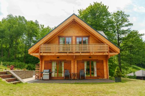 Erkély/terasz, Rodinná roubenka U Tří skřítků (Rodinna roubenka U Tri skritku) in Šanov