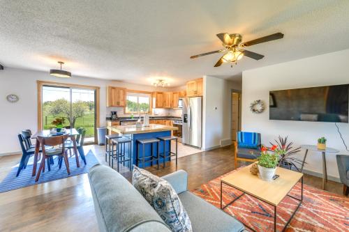 . Family-Friendly Lander Home Rental Yard, Patio!