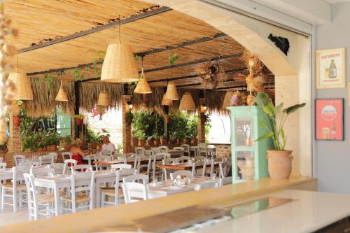 Restaurant, Maria Apartments "by Checkin" in Hersonissos