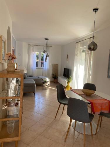 Ferienwohnung Lea mit Garten in Rovinj, 300m vom Strand