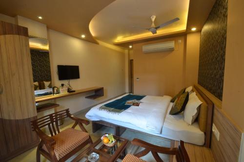 Superior Double Room image 10
