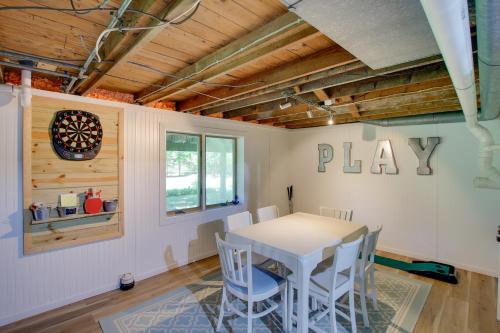 Updated Home with Deck 2 Mi to Sister Bay Beach! in Sister Bay, USA