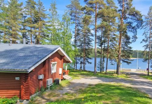 One-Bedroom Cottage - Lake View
